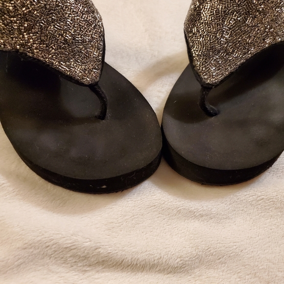 Goldtoe Silver Bugle Bead Sandals,  Black Platform - Picture 7 of 8